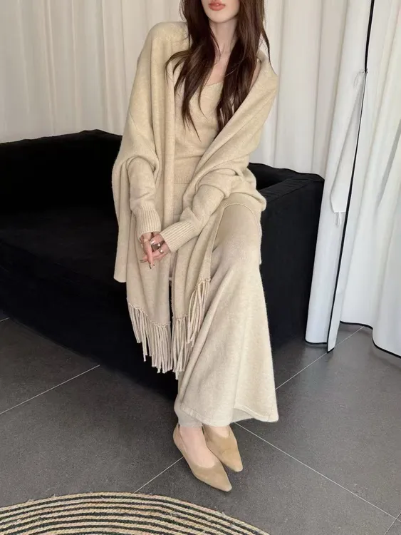 法式慵懒风针织套装秋冬简约风休闲披肩+吊带上衣+半身裙三件套