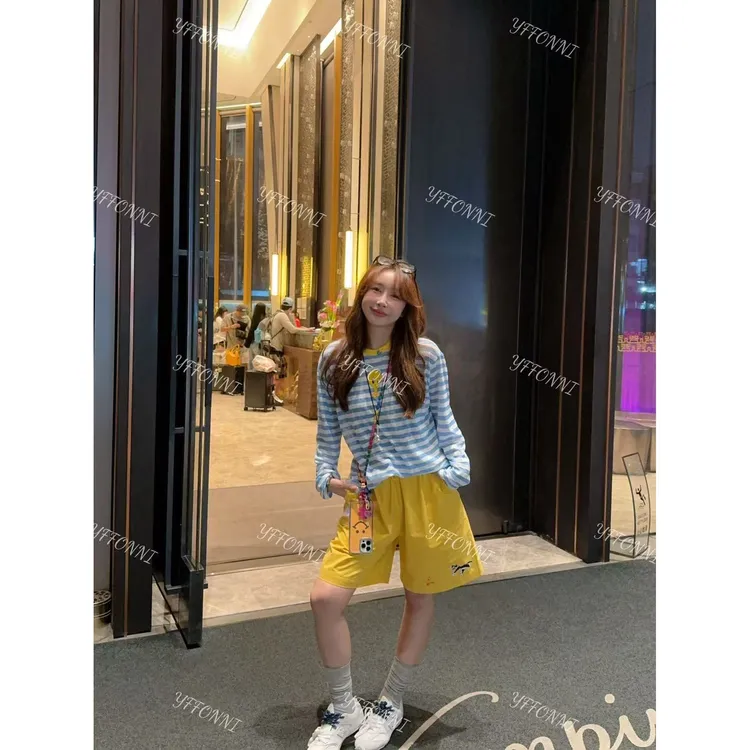 【YFONI】条纹小翠防晒加黄色卡通中裤~