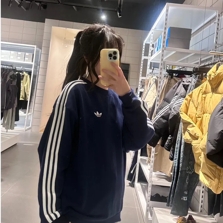 adidas/阿迪达斯男女复古穿搭运动宽松长袖圆领卫衣套头衫KG3899