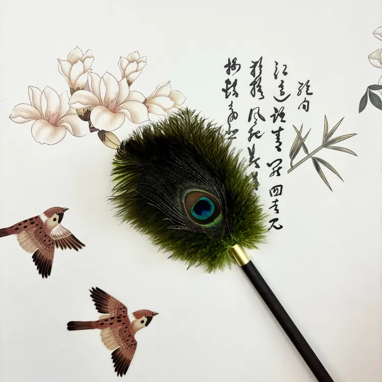 孔雀鸵鸟毛防静电不掉毛胡桃色手柄除尘掸子家用高档装饰打扫卫生