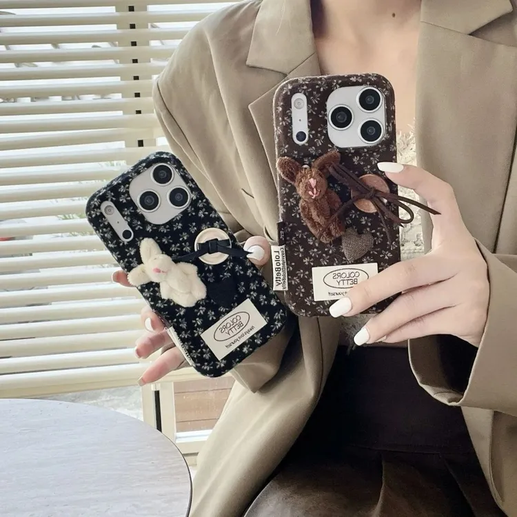 秋冬复古可爱小碎花蝴蝶结公仔兔用于苹果17promax手机壳15苹果16