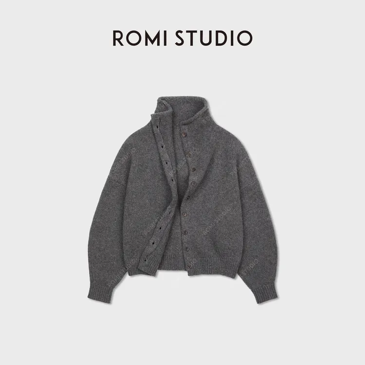 ROMI STUDIO“慵懒随性”100羊毛复古宽松单排扣毛衣开衫RWCAST6099