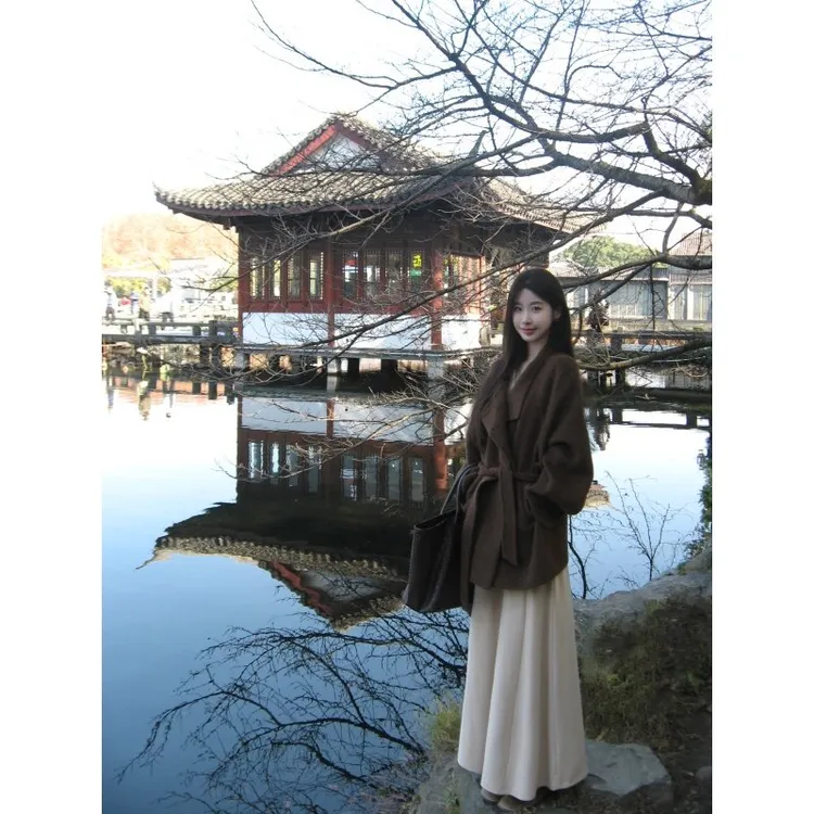 W51【巴黎画报】秋冬复古棕色立领高级感优雅系腰显瘦大衣气质高级