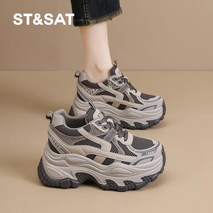 星期六女鞋旗舰店老爹鞋2025秋冬加绒厚底内增高轻便运动鞋休闲鞋