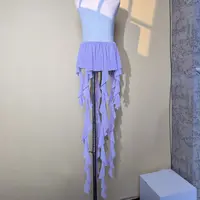 腰帘潮服模特走秀潮服时尚重工