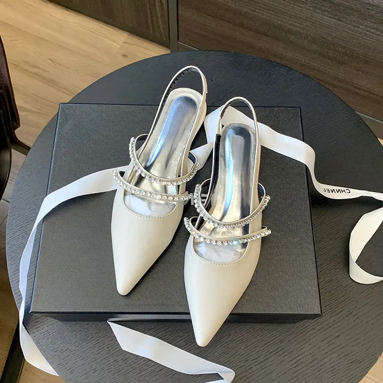 【DICECK正品】法式浅口水钻链条带尖头后空平底单鞋女裸色低跟凉鞋