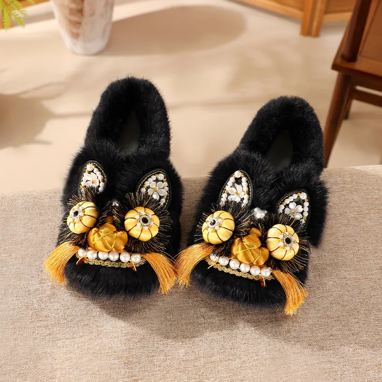 冬季加绒非遗手工刺绣虎头鞋女厚底保暖棉鞋民族风流苏绣花单鞋女