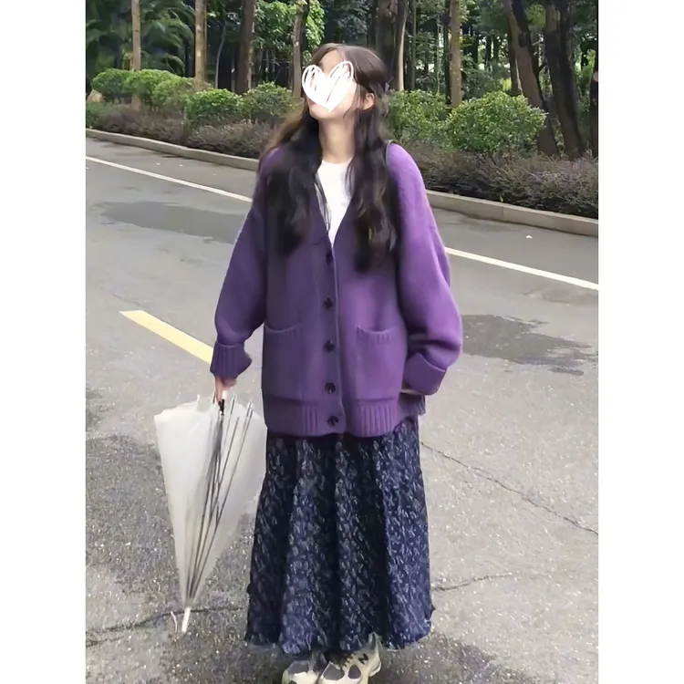 大码胖MM慵懒风时尚套装女秋冬新款宽松毛衣开衫碎花半身裙两件套