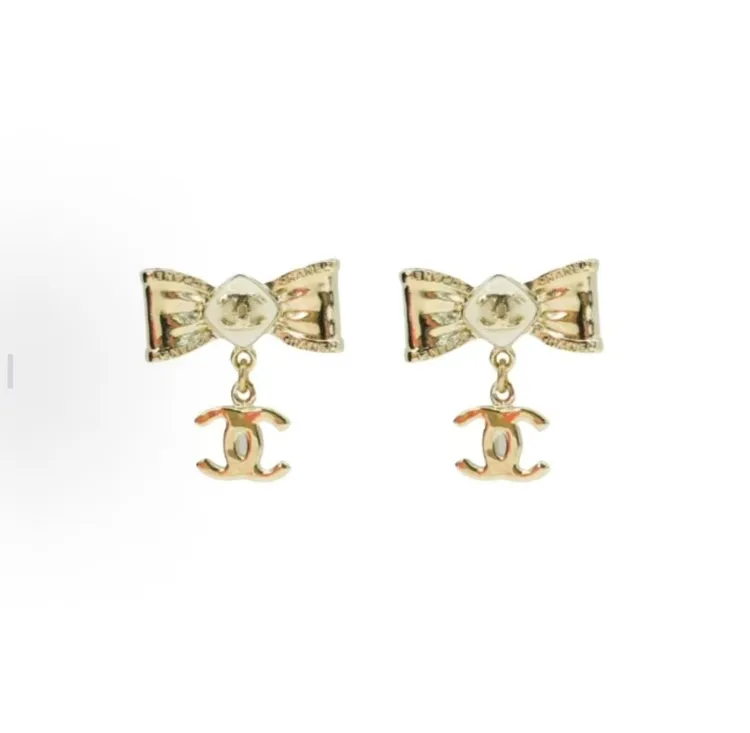 99新 Chanel/香奈儿 蝴蝶结logo吊坠耳钉耳饰耳环