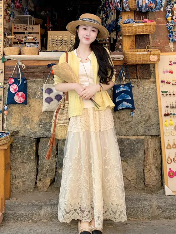 2025夏季新款韩系温柔风黄色针织开衫搭配蕾丝半身裙气质三件套潮