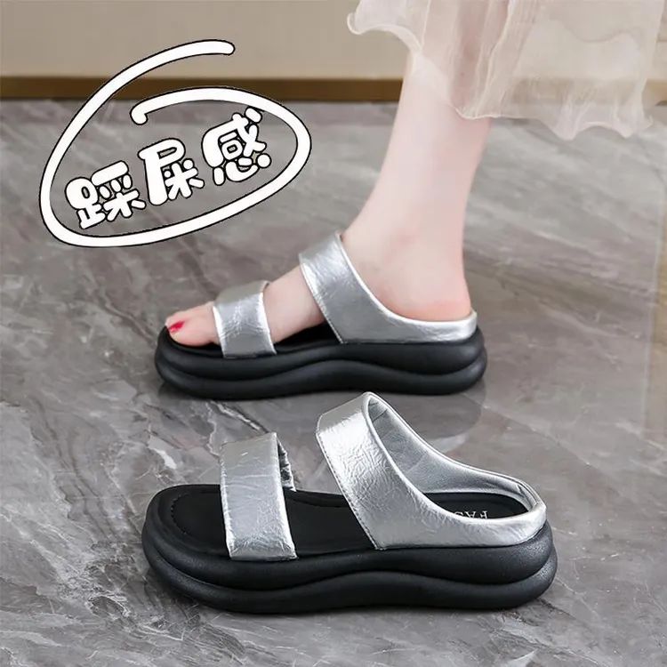 高级感银色凉拖鞋女夏新款外穿2025新款配裙子软底沙滩凉鞋女34码