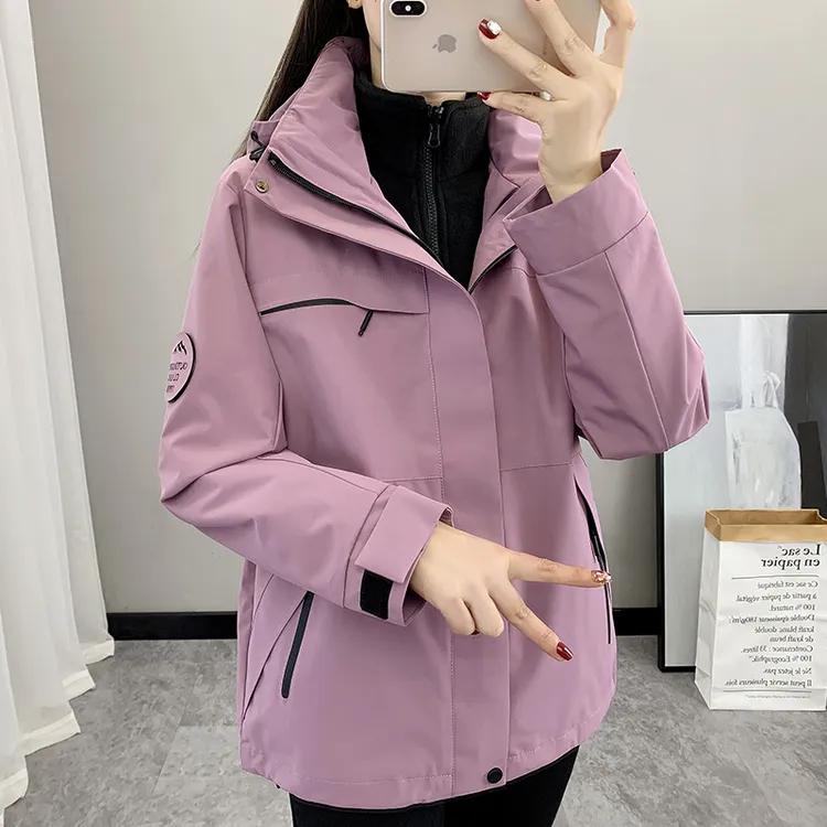 冲锋衣外套女2025新款宽松oversize户外三合一滑雪服年轻漂亮风衣