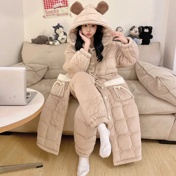 睡袍女秋冬款珊瑚绒三层夹棉加绒加厚长款卡通睡衣冬季家居服套装