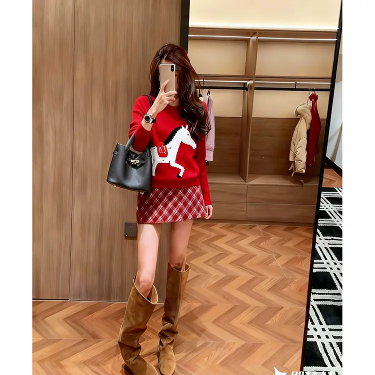 圆领针织宽松型2026春季本命年小马毛针织衫时尚毛衣内搭上衣女款