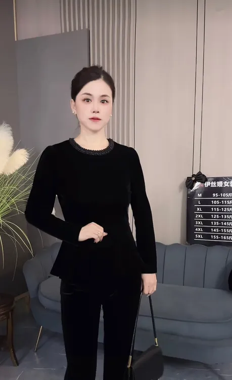 新款面膜丝绒重工领子荷叶摆长袖时尚气质显瘦上衣