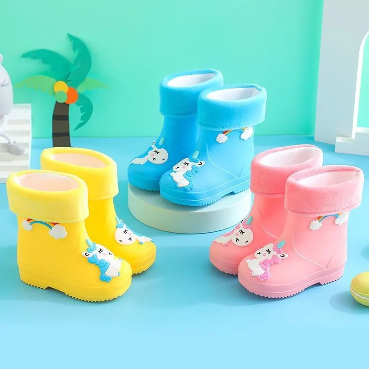 一体成型时尚保暖防滑水鞋宝宝儿童雨靴男女可爱夏冬两季通用s