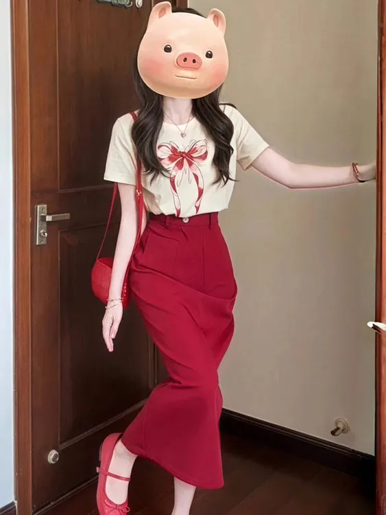 夏季2025新款减龄穿搭一整套盐系轻熟御姐多巴胺红色半身裙子套装