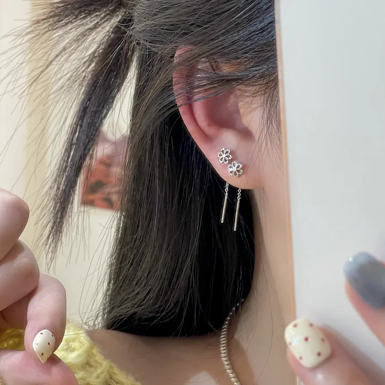 黑糖【耳饰】 精致镂空设计感花朵耳线温柔百搭耳环E1837