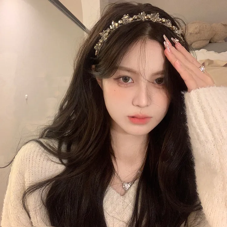2025年网红新款发箍女水钻高级头饰法式复古百搭发饰简约气质头箍