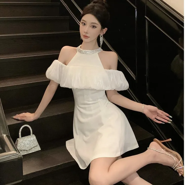 赫本小香风法式名媛千金一字肩挂脖连衣裙女夏季高级感生日礼服裙