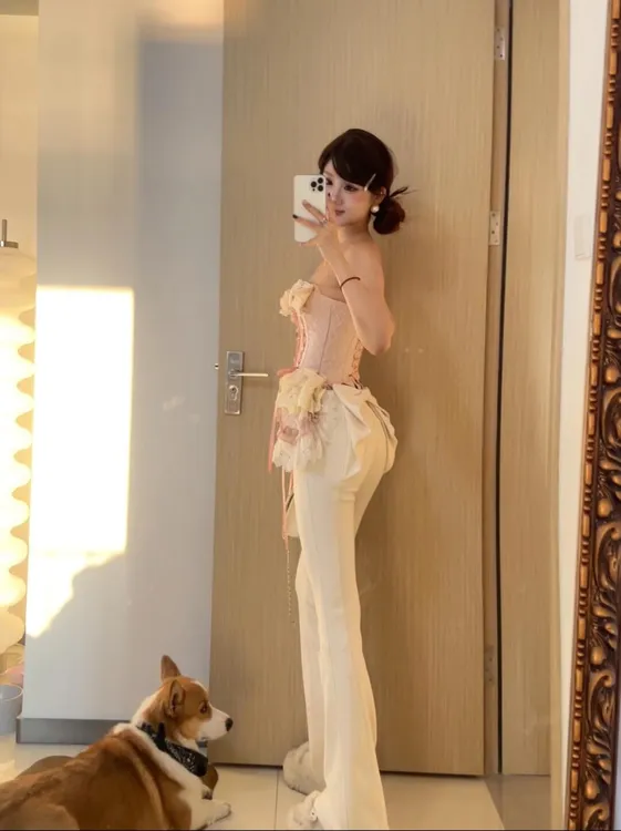 【薄荷雪糕】性感辣妹穿搭抹胸背心上衣女设计感小众白色微喇休闲裤