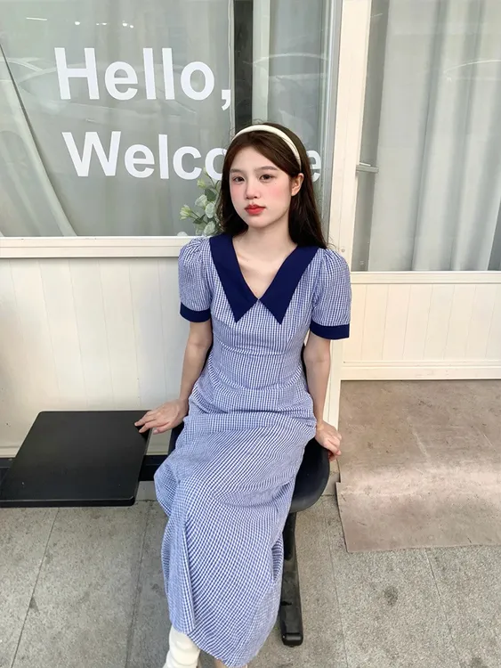 韩系设计感格子连衣裙女收腰显瘦夏季法式复古设计感度假风长裙子