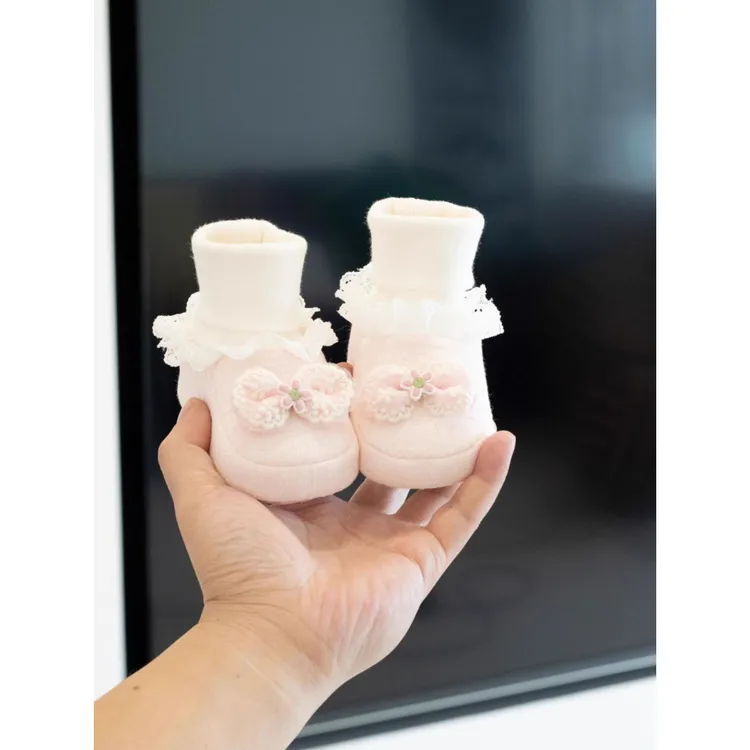 啵啵维尼【万达撤柜】春秋季婴儿鞋袜0-6个月软底女宝宝鞋子防掉新