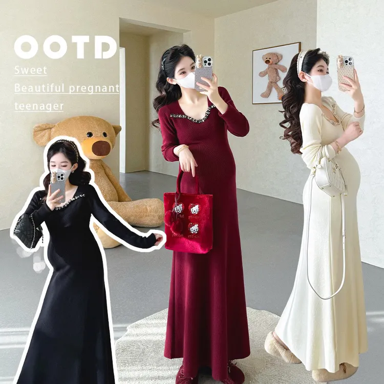 2026新款秋冬圣诞过年厚款孕妇显瘦针织钉珠连衣裙孕妇连衣裙打底