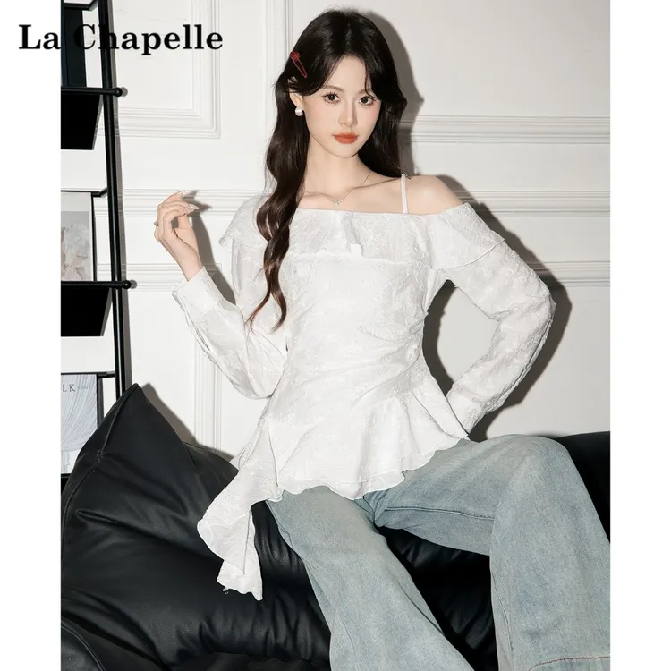 拉夏贝尔不规则斜领露肩长袖衬衫女秋季荷叶边飘带修身衬衣上衣潮