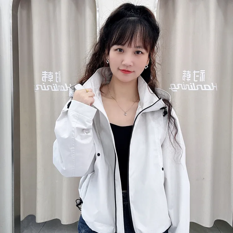 秋款长袖拉链连帽女短外套女款冲锋衣百搭JC9136