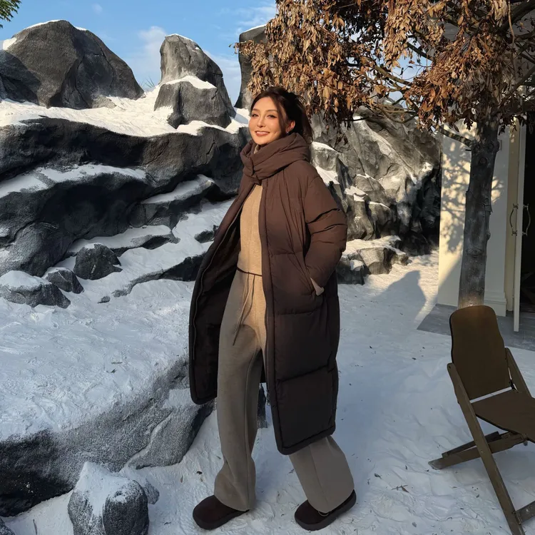 Moprobably李予诺「并行」95白鹅绒高绒朵加厚长款羽绒服L5468008