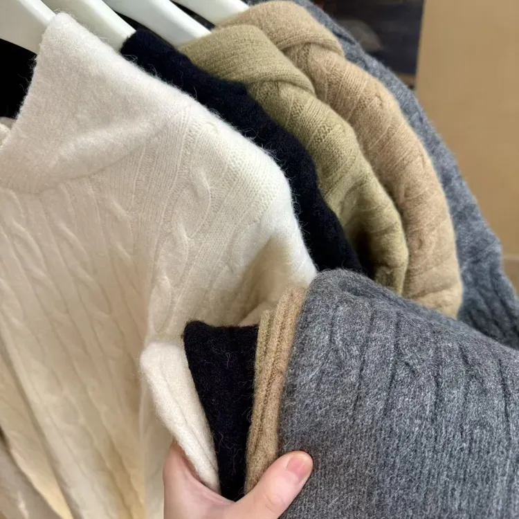 【大头韦韦】冬季加厚麻花连帽针织毛衣785211