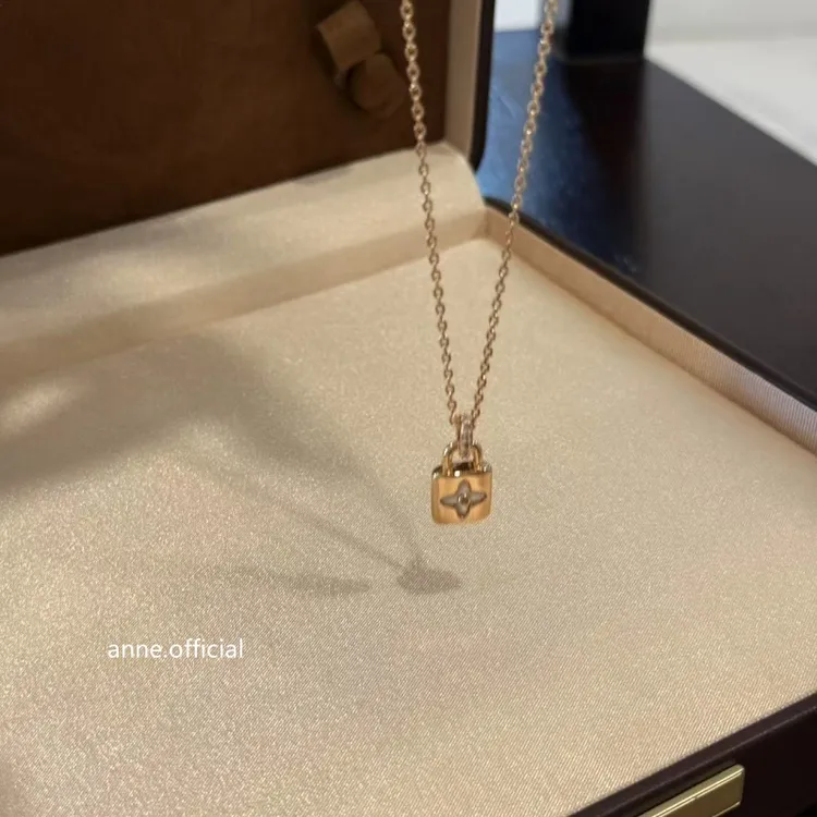 铜合金项链 四叶草小锁奢华精致项链【X918】