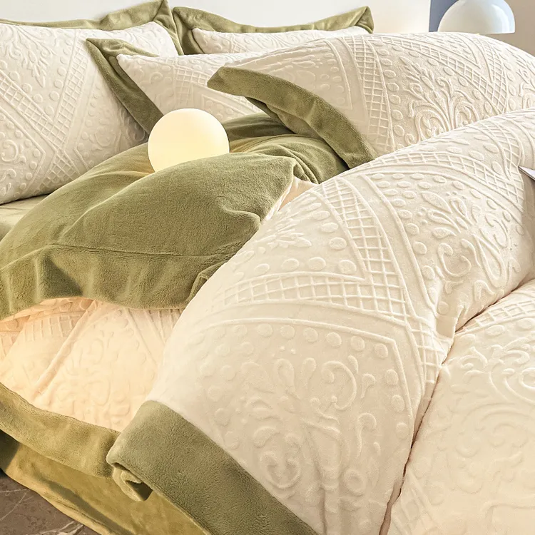 牛奶绒床上四件套冬季雕花绒加厚被套法兰珊瑚绒床笠床单2024新品