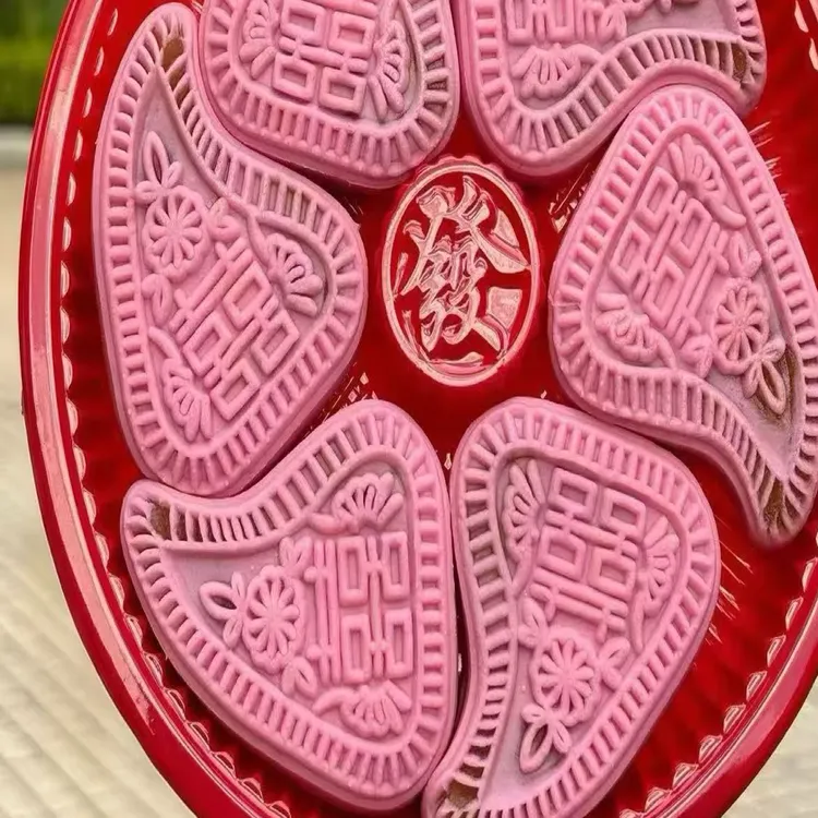 潮汕冰皮芋泥蛋黄雪媚娘桃粿