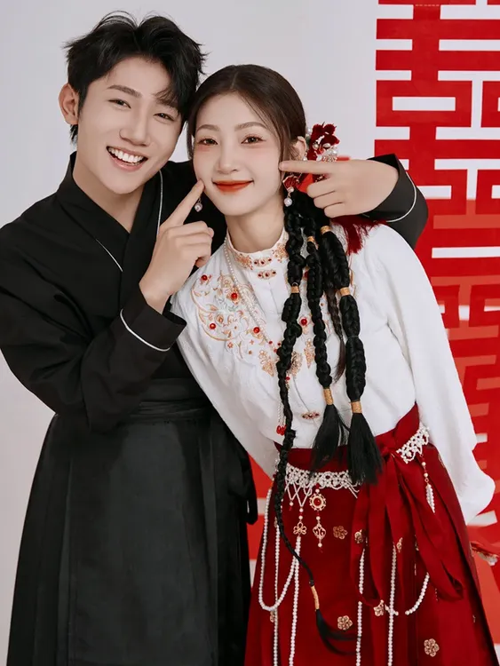 秀禾服2025新款新式敬酒服重工嫁衣新娘结婚出阁服龙凤褂高档礼服