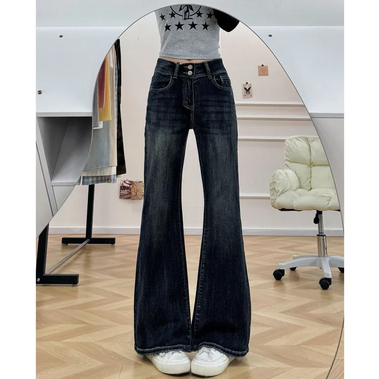 复古蓝灰色双扣微喇牛仔裤女秋冬加绒新款低腰修身显瘦垂感直筒裤