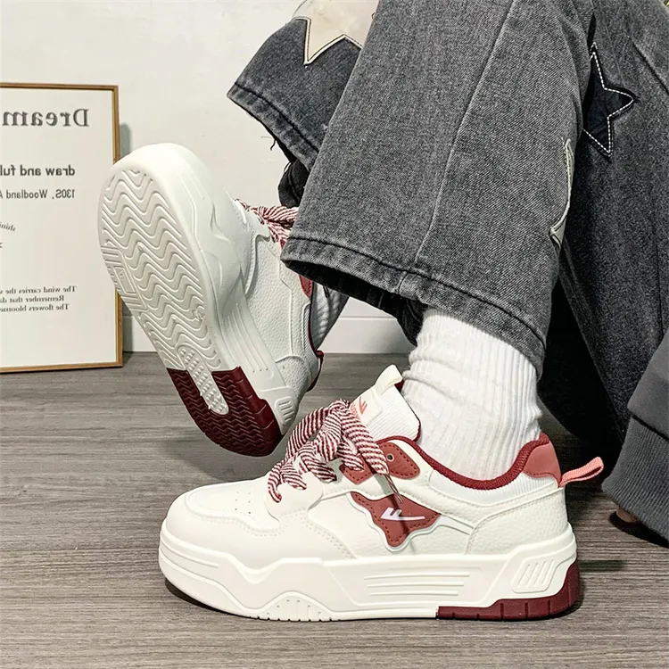 回力酒红色女鞋厚底运动板鞋ins潮百搭2025新款学生运动休闲鞋女