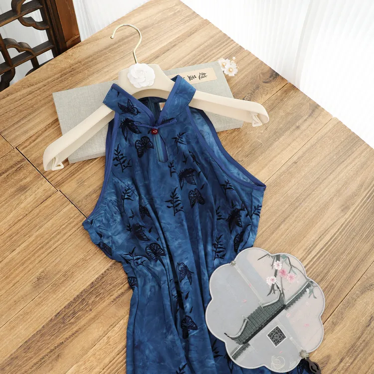 俏娘鱼蓝色无袖挂脖旗袍裙子女款爆款2025年夏季新款国风素雅日常