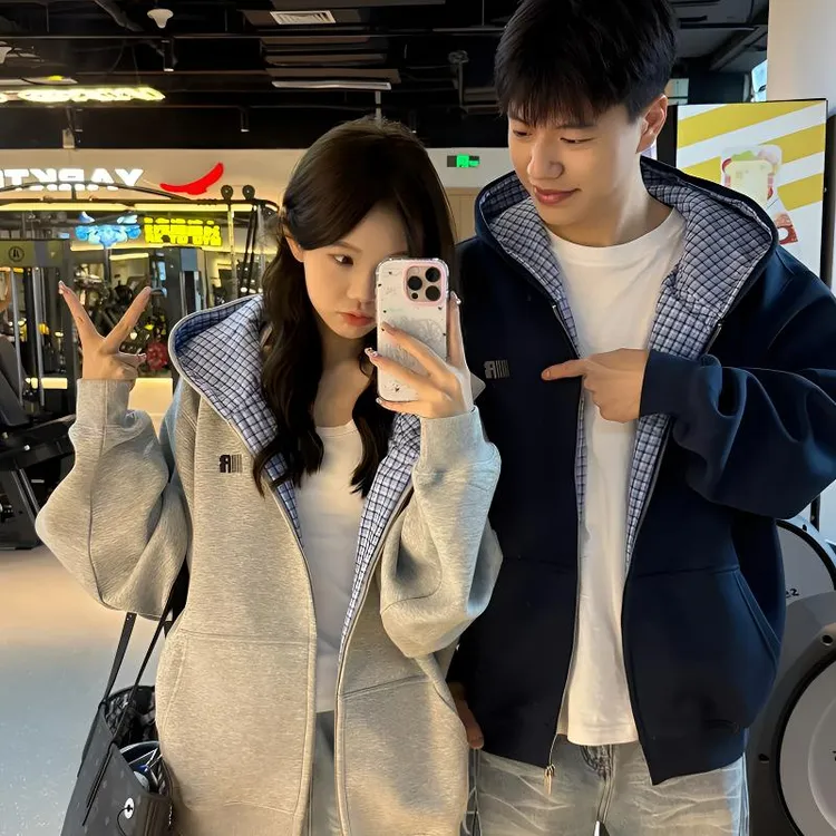 高质量情侣装秋季外套2025新款春秋不一样特别的开衫卫衣一男一女