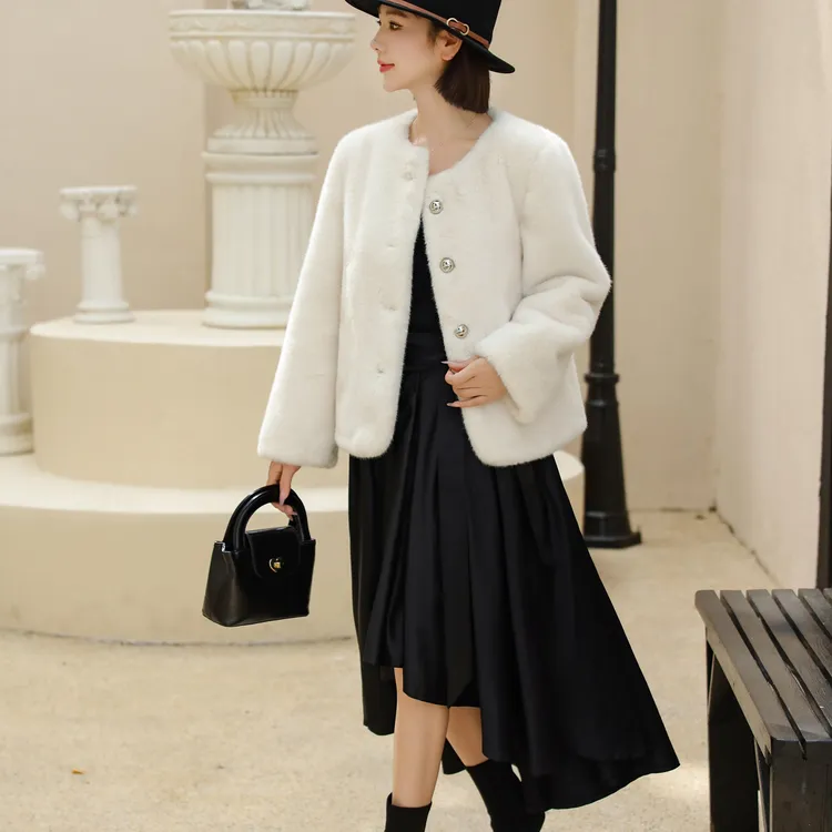 冬季皮草短外套百搭休闲气质短款小香风白色洋气时尚