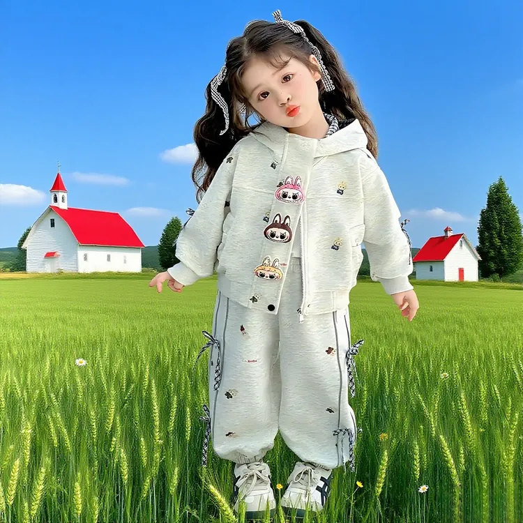 2025秋季宝宝衣服女童套装洋气可爱时尚连帽运动拉布布女童套装