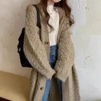 1699 高级感宽松慵懒风加厚麻花针织外套开衫中厅窗户下