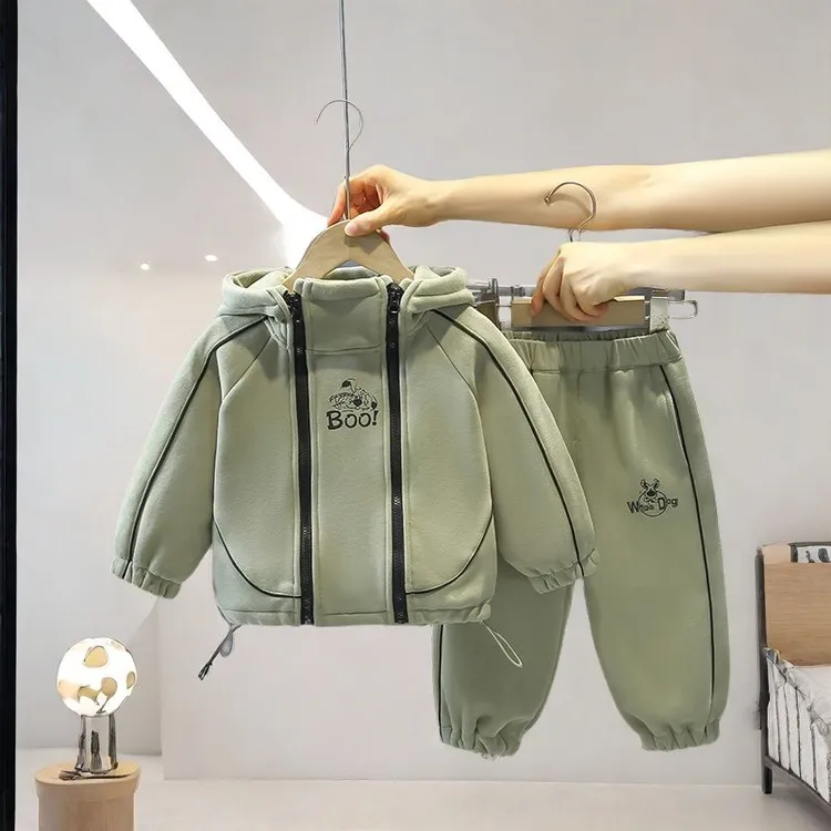 儿童套装秋冬款2025新款加厚保暖帅气男童韩版冬装宝宝休闲两件套