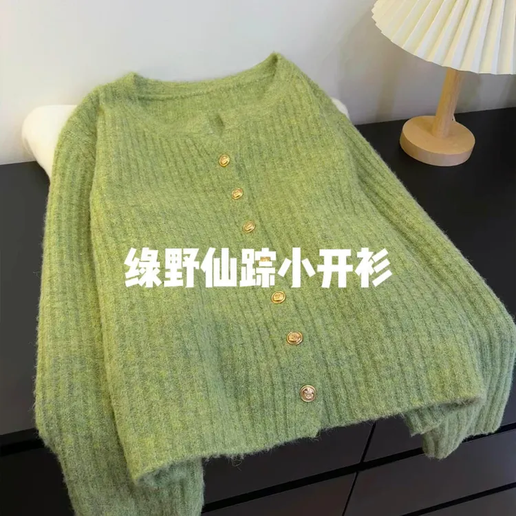 复古显白圆领绿色针织开衫女2025秋冬新款宽松显瘦休闲百撘毛衣