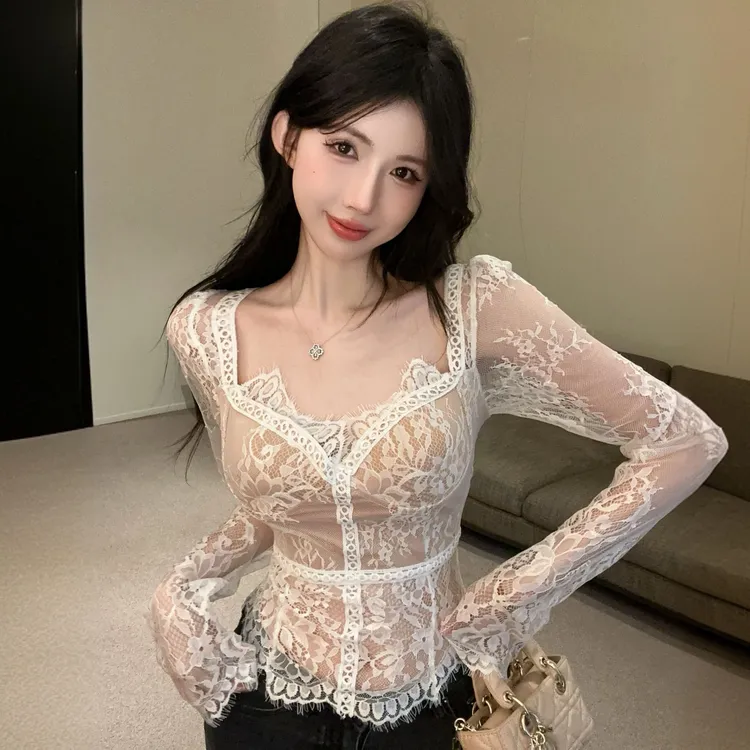 纯欲辣妹性感方领鱼骨上衣女秋冬带胸垫叠穿蕾丝打底衫内搭可外穿