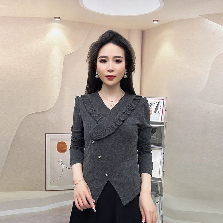 2025秋季新款长袖V领荷叶边小衫洋气减龄显瘦女士新款上衣T恤女
