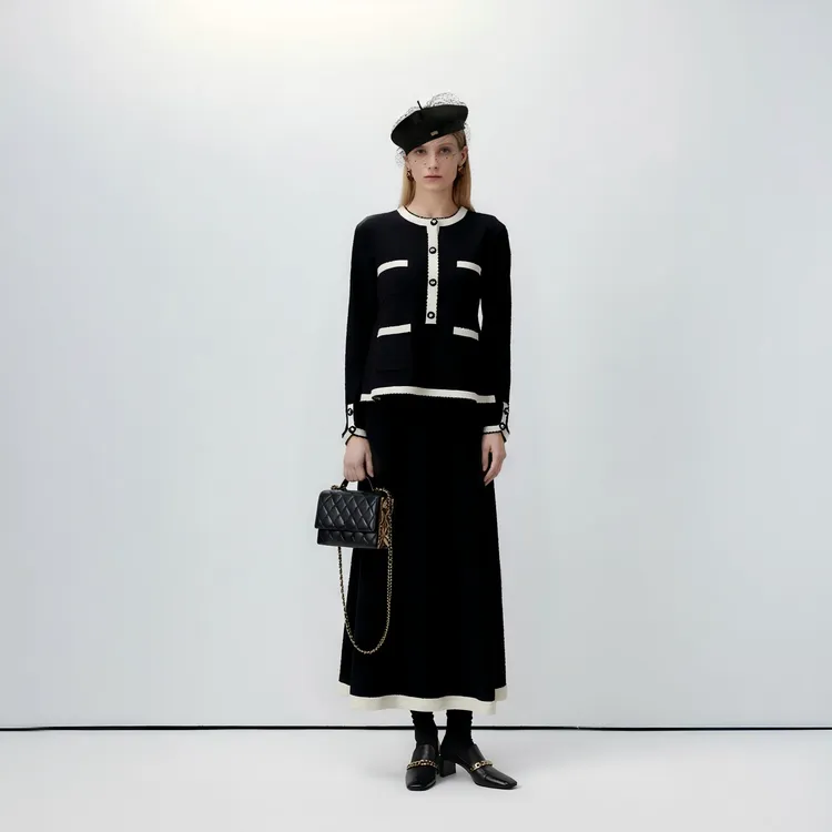 LYNEE【致敬COCO】撞色边四袋针织上衣 LGD2FAK082