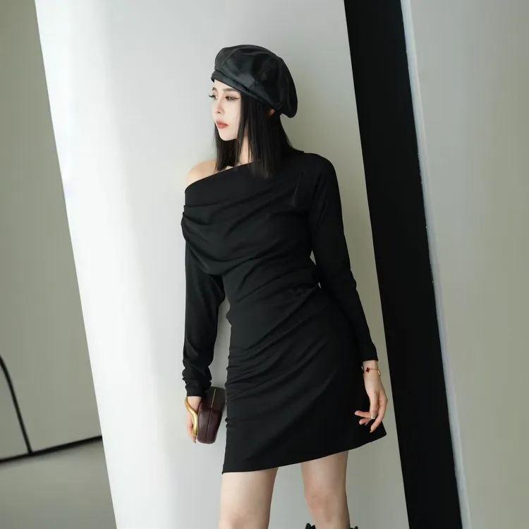 POPULARYW【雨中巴黎】Z·R上品屋 法式高级感斜肩纯色长袖连衣裙