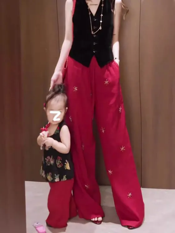 巨好看夏日贵气感御姐穿搭休闲黑色无袖马甲红色亚麻裤子套装女潮